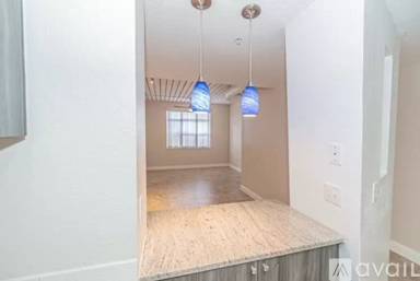 Main picture of 2320 W Azeele St