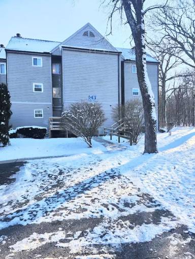 Main picture of 215 E Valley Pt Ln