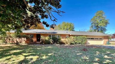 Main picture of 1201 N Woolsey Ave