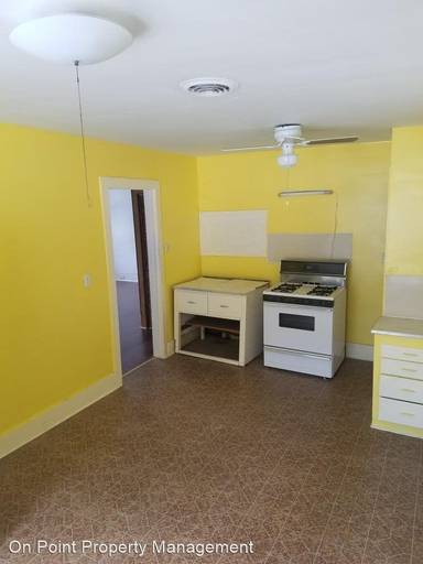 Main picture of 661 1/2 S Union St