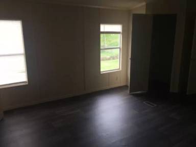 Main picture of 543 Creekside Dr