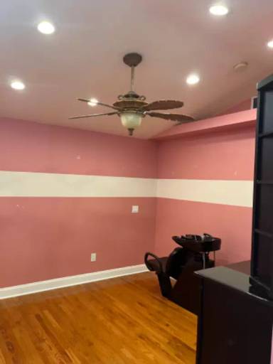 Main picture of 526 Broadneck Rd