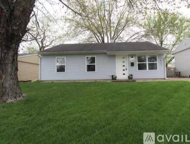 Main picture of 1921 Manitou Dr