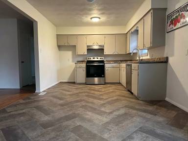 Main picture of 122 Alford St