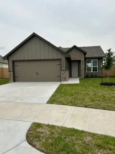 Main picture of 2205 John Ross Ct