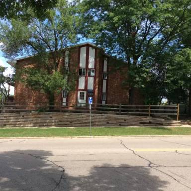Main picture of 501 N Whitney Way
