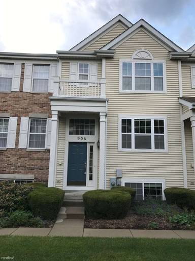 Main picture of 906 Clover Ln