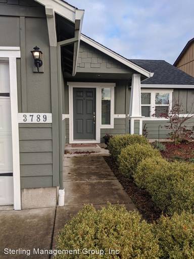 Main picture of 3789 Altamont Ave NE