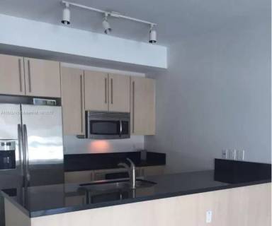 Main picture of Axis on Brickell