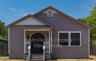 Main picture of 805 Victoria St
