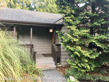 Main picture of 10712 23rd Ave NE