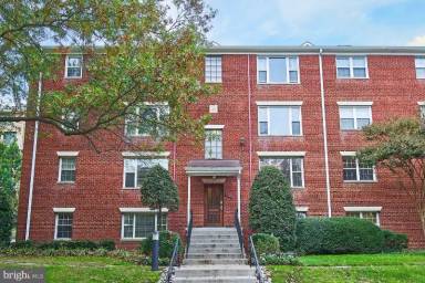 Main picture of 1304 N Meade St