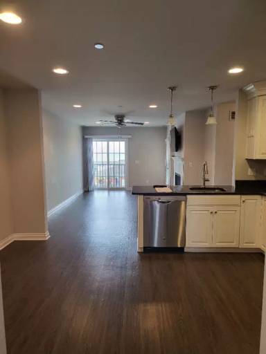 Main picture of 36355 Front St