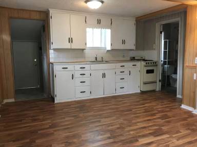 Main picture of 573 W 22nd St