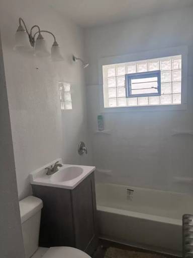 Main picture of 4821 W Burleigh St