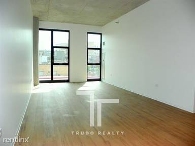Main picture of 1611 West Division Apartments