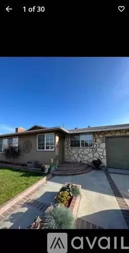 Main picture of 2154 W Clover Ave