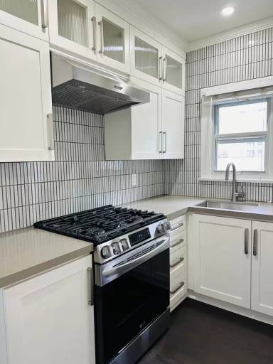 Main picture of 2140 1st Ave