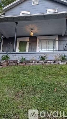 Main picture of 808 Hunt Ave