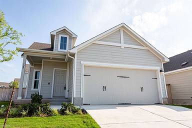 Main picture of 121 Wind Flower Ln