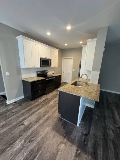 Main picture of 1828 N Newberry Cir