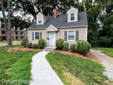 Main picture of 2251 Queen St