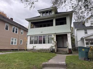 Main picture of 1925 Clifford Ave