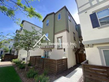 Main picture of 483 McClatchy Way