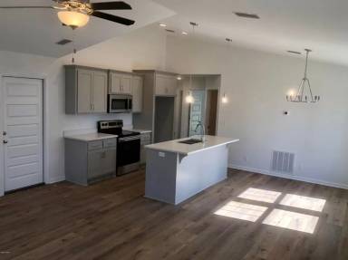 Main picture of 3733 Avon Rd