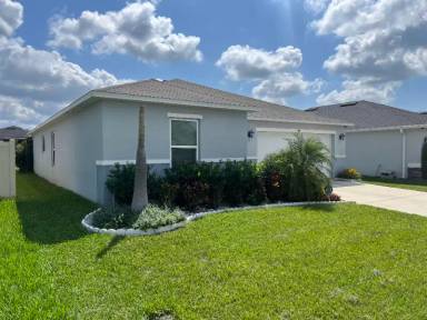 Main picture of 144 Sunfish Dr