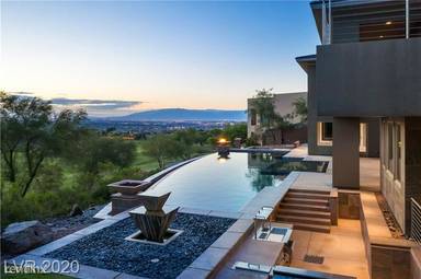 Main picture of 587 Saint Croix St