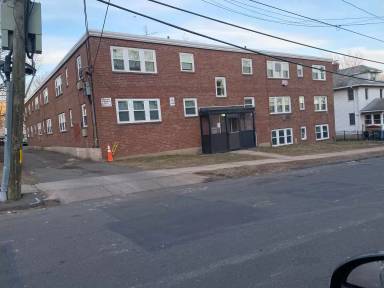 Main picture of 16 Henry St