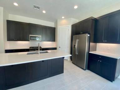 Main picture of 1233 W Hopewell Dr