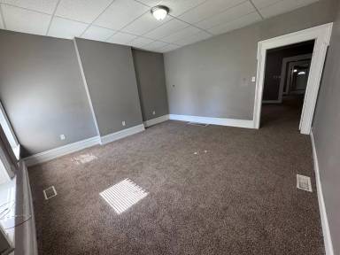 Main picture of 3115 Portland Ave