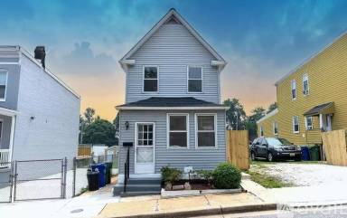 Main picture of 1421 Cherry St