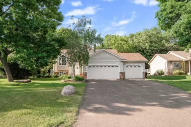 Main picture of 2921 235th Ave NW