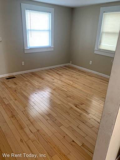 Main picture of 1901 Merritt Dr