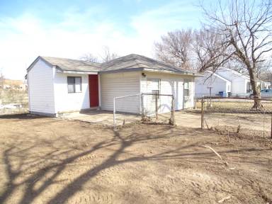 Main picture of 1029 N Harvard Ave