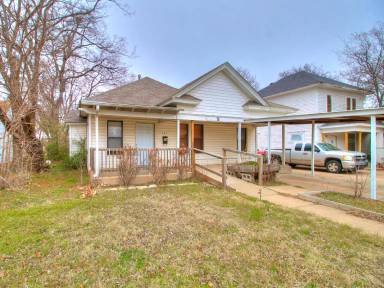 Main picture of 735 NW 96th St