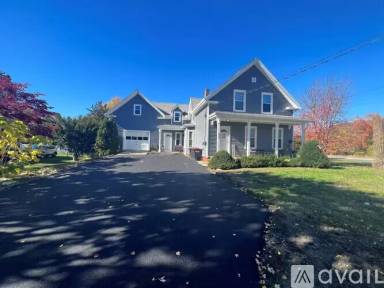 Main picture of 332 Broad St