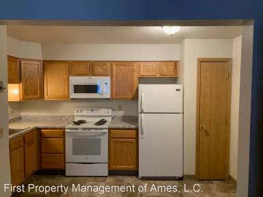Main picture of 4606 Ontario St