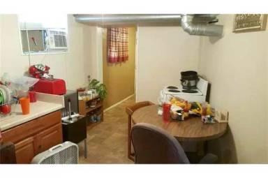 Main picture of 820 Knox Ct