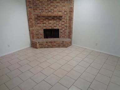 Main picture of 2516 Lake Omega St