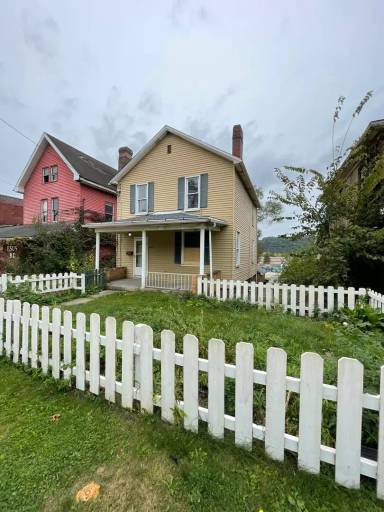 Main picture of 456 Woodlane Ave