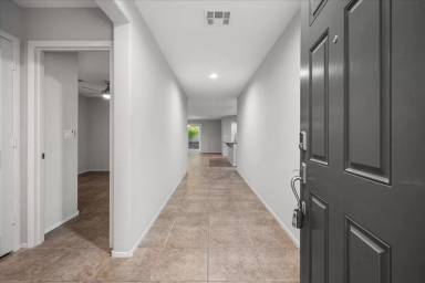 Main picture of 5581 Tingley Ave