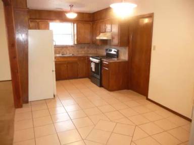 Main picture of 6410 SW Glenhaven Ave