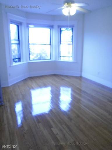 Main picture of 1310 Commonwealth Ave