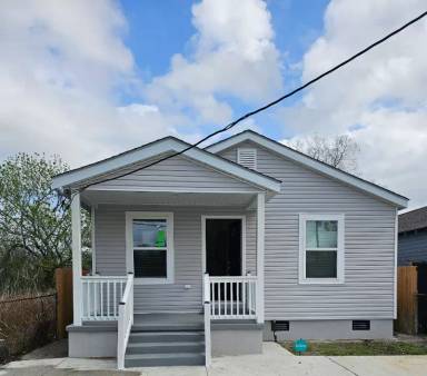 Main picture of 1417 Benton St