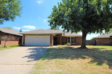 Main picture of 604 Earl a Rodkey Dr