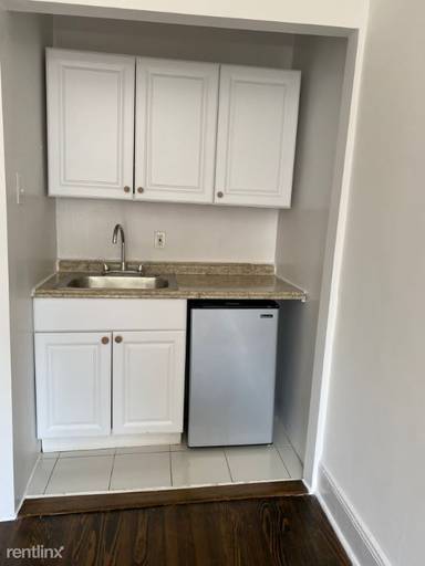 Main picture of 49 W 11th St
